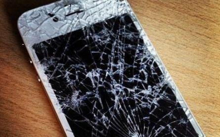 手机屏幕碎了怎么办 四个小妙招帮你修复