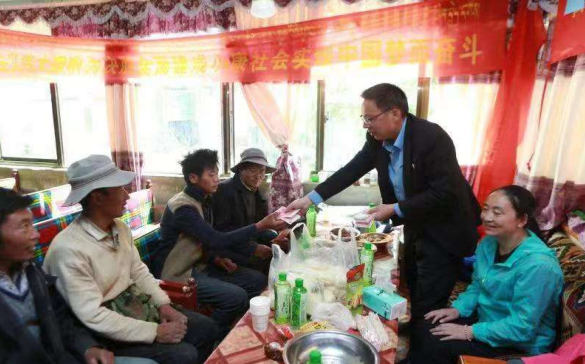 中国移动全面落实援藏援疆各项工作 为乡村全面振兴作出更大贡献